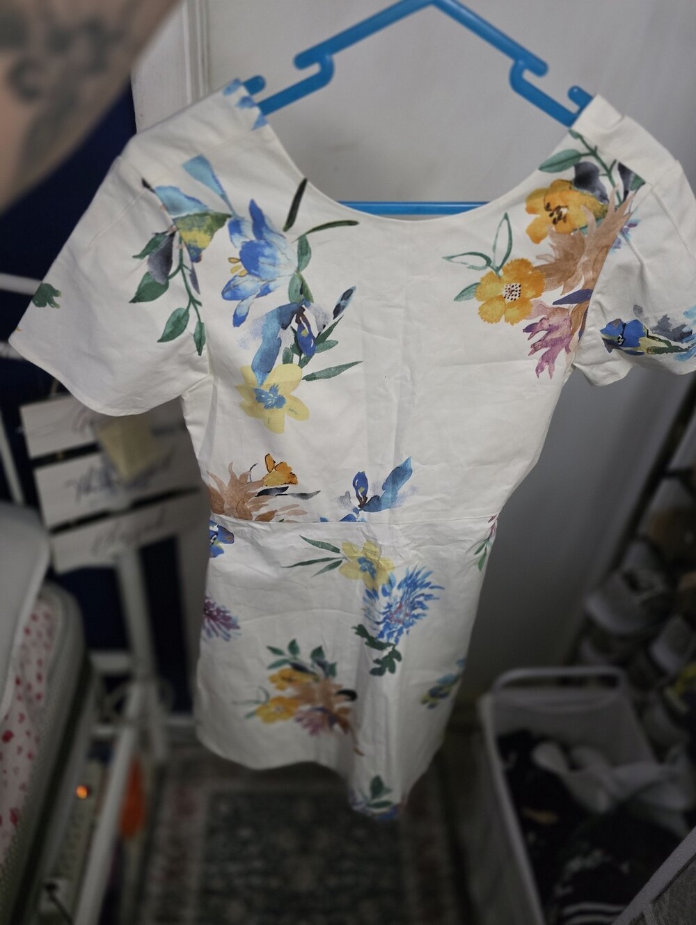 Floral Scoop Neck Women's Top - White with Multicolor Blooms